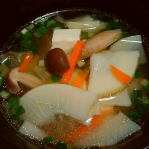 筍・春菊入り＊春の香りの具だくさん中華スープ